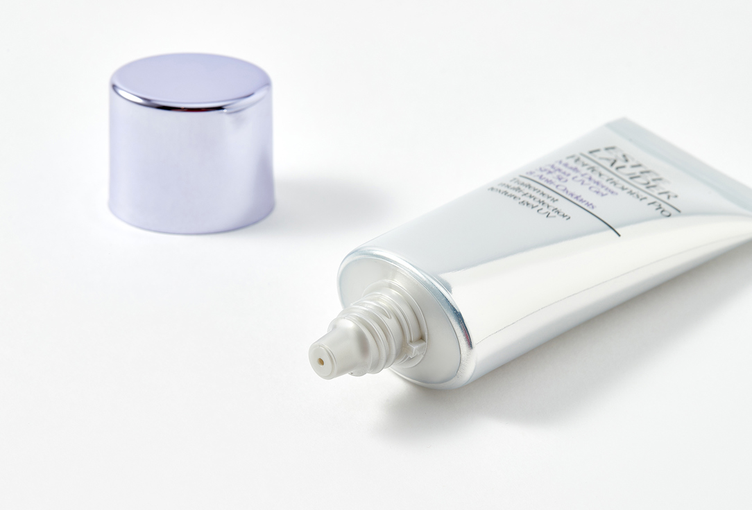 Estée Lauder Weightless aqua UV gel with SPF 50 Perfectionist pro