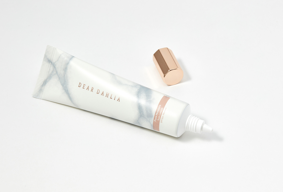 DEAR DAHLIA Face Sunscreen Lotion SPF 50+ PA++++ Pure Moisture 35 ml DEAR DAHLIA Face Sunscreen Lotion SPF 50+ PA++++ Pure Moisture