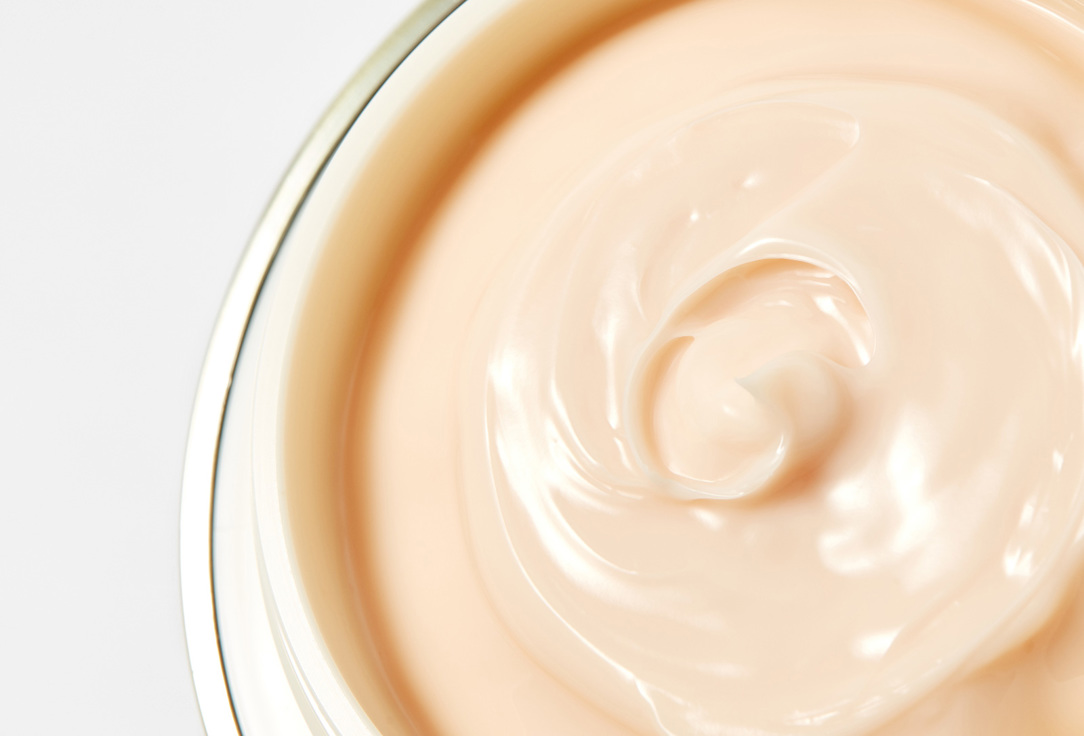 Shiseido Uplifting And Firming Face Cream Enriched Vital Perfection