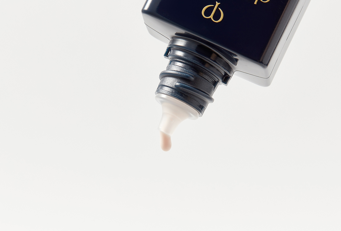 Clé de Peau Beauté Creamy face primer SPF 25 PA++ LONG-LASTING HYDRATING VEIL