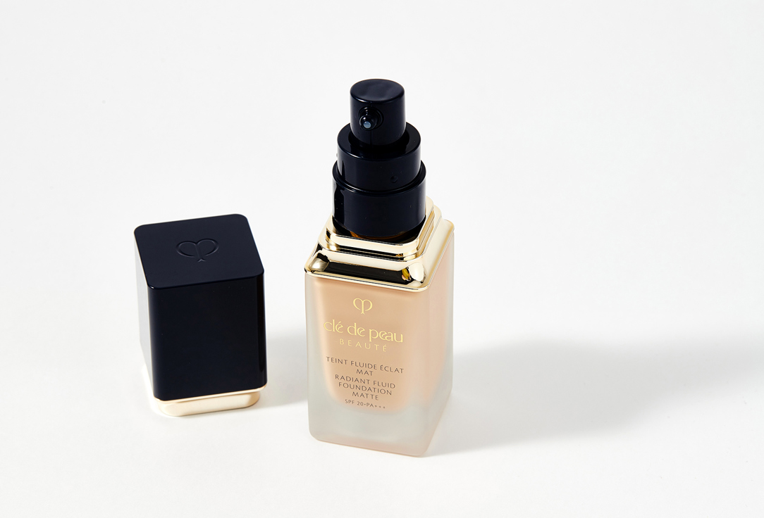 Clé de Peau Beauté Liquid foundation SPF 20 Radiant Fluid Foundation Matte B30, Medium beige 35 ml Clé de Peau Beauté Liquid foundation SPF 20 Radiant Fluid Foundation Matte