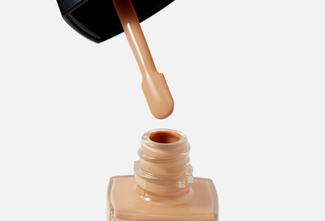 Wet n Wild brightening Foundation Photo Focus Dewy