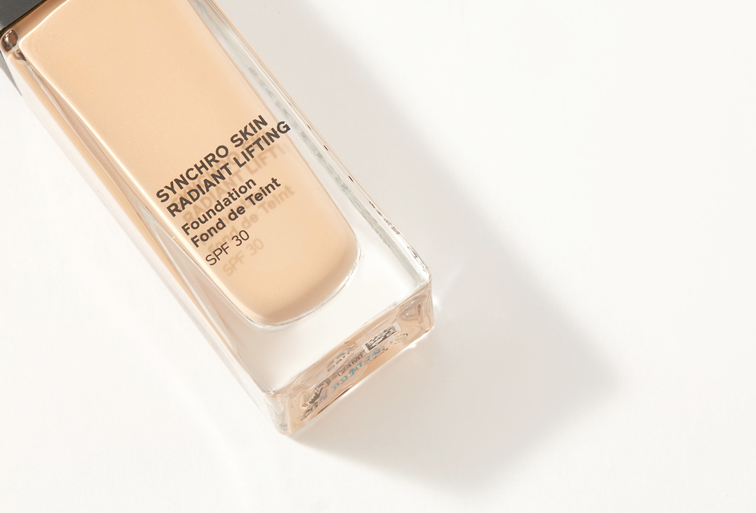 Shiseido Radiant Liftin Face Foundation SPF 30 Synchro