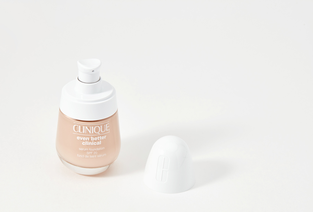 Clinique Moisturizing & Brightening Serum-Foundation SPF20 Even Better Clinical