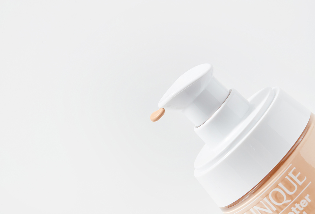 Clinique Moisturizing & Brightening Serum-Foundation SPF20 Even Better Clinical 18CN, Cream whip 30 ml Clinique Moisturizing & Brightening Serum-Foundation SPF20 Even Better Clinical