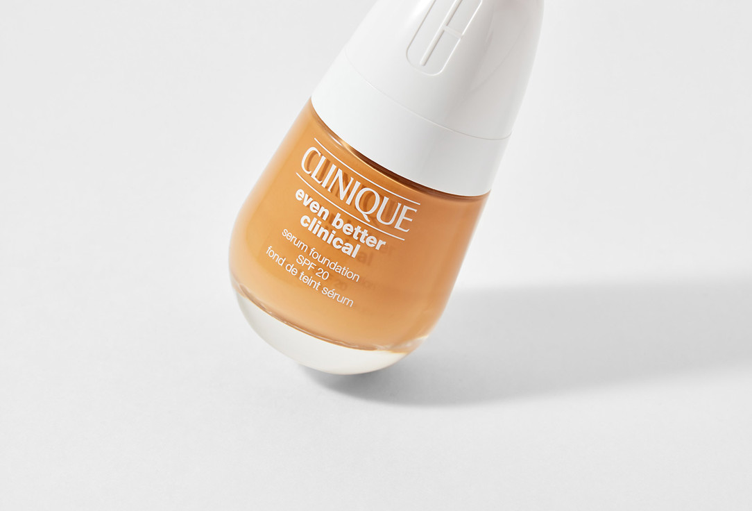 Clinique Moisturizing & Brightening Serum-Foundation SPF20 Even Better Clinical