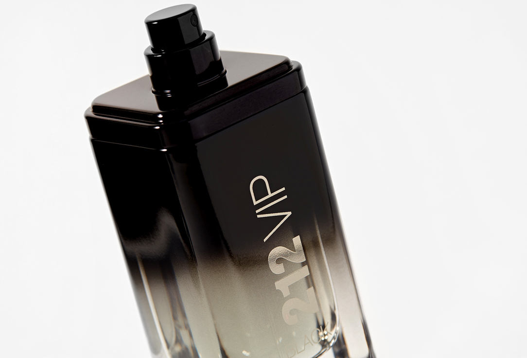 Carolina Herrera Eau de Parfum 212 Vip Black 100 ml Carolina Herrera Eau de Parfum 212 Vip Black