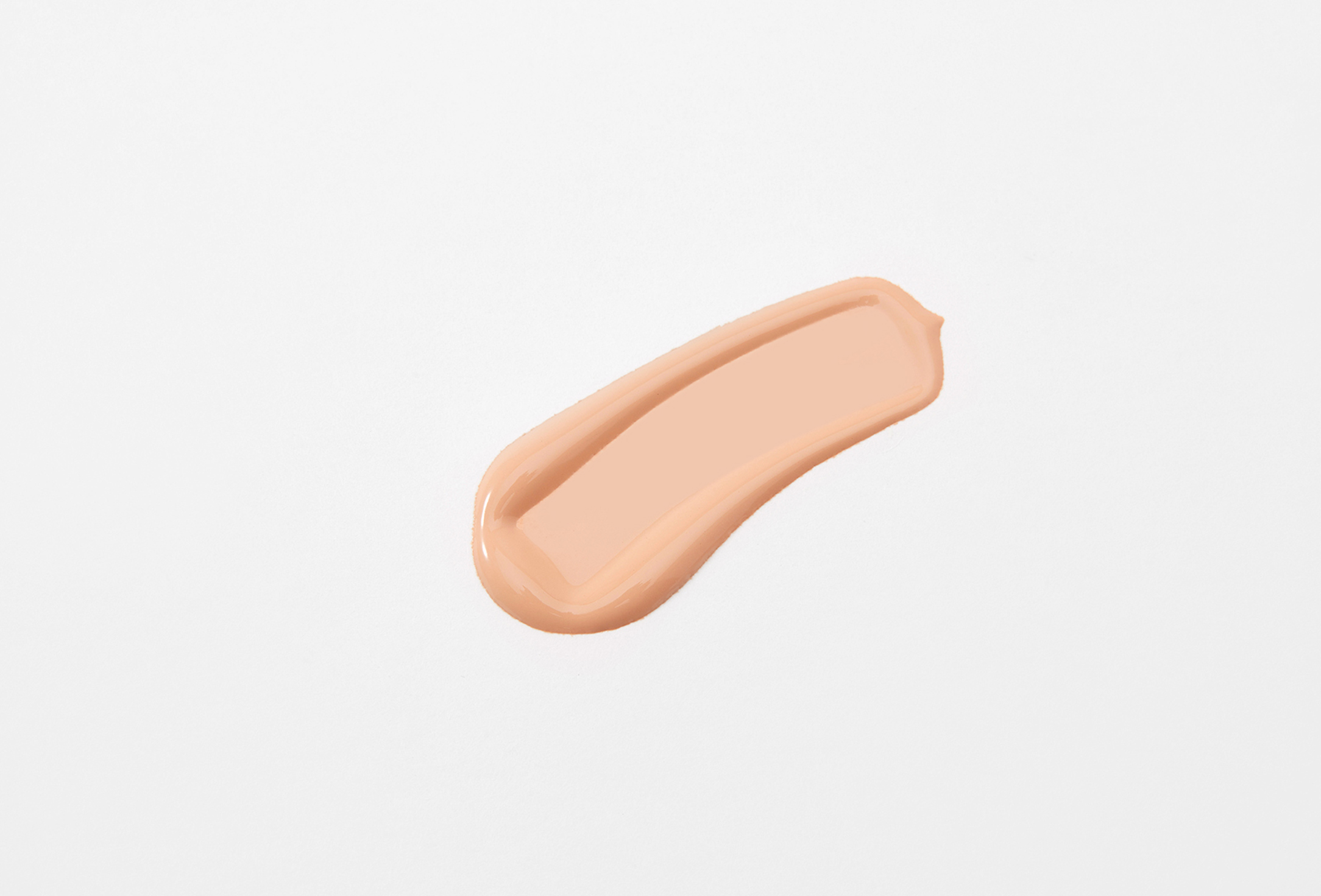 Armani Lightweight Liquid Foundation Luminous Silk 4.75, Light pink 30 ml Armani Lightweight Liquid Foundation Luminous Silk