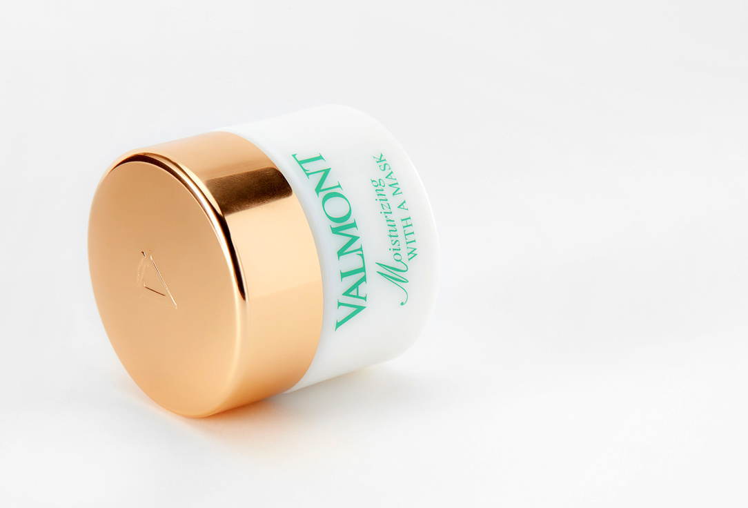 Valmont Revitalizing Face Mask Moisturizing with a mask