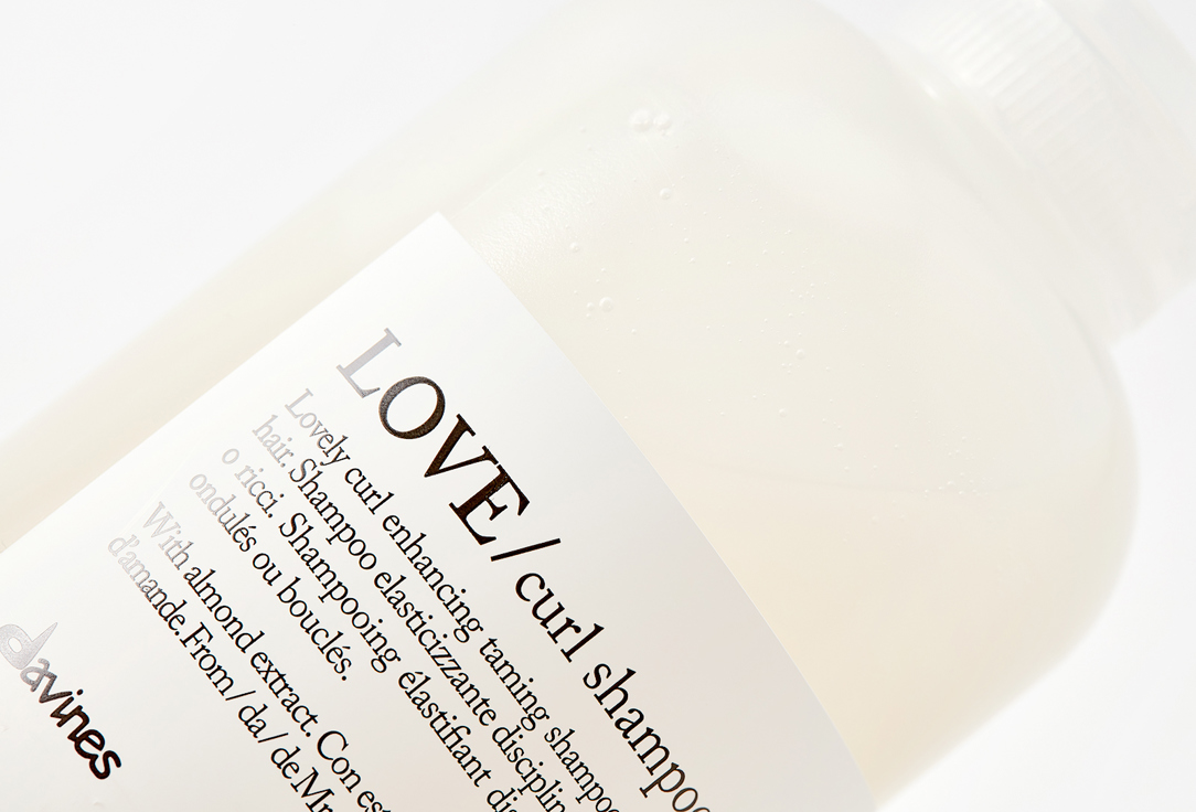 Davines Curl enhancing shampoo for curly or wavy hair LOVE CURL shampoo