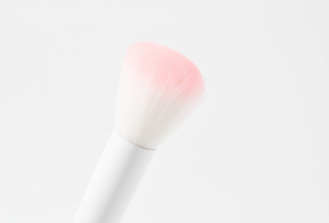 Wet n Wild Powder Brush stylish