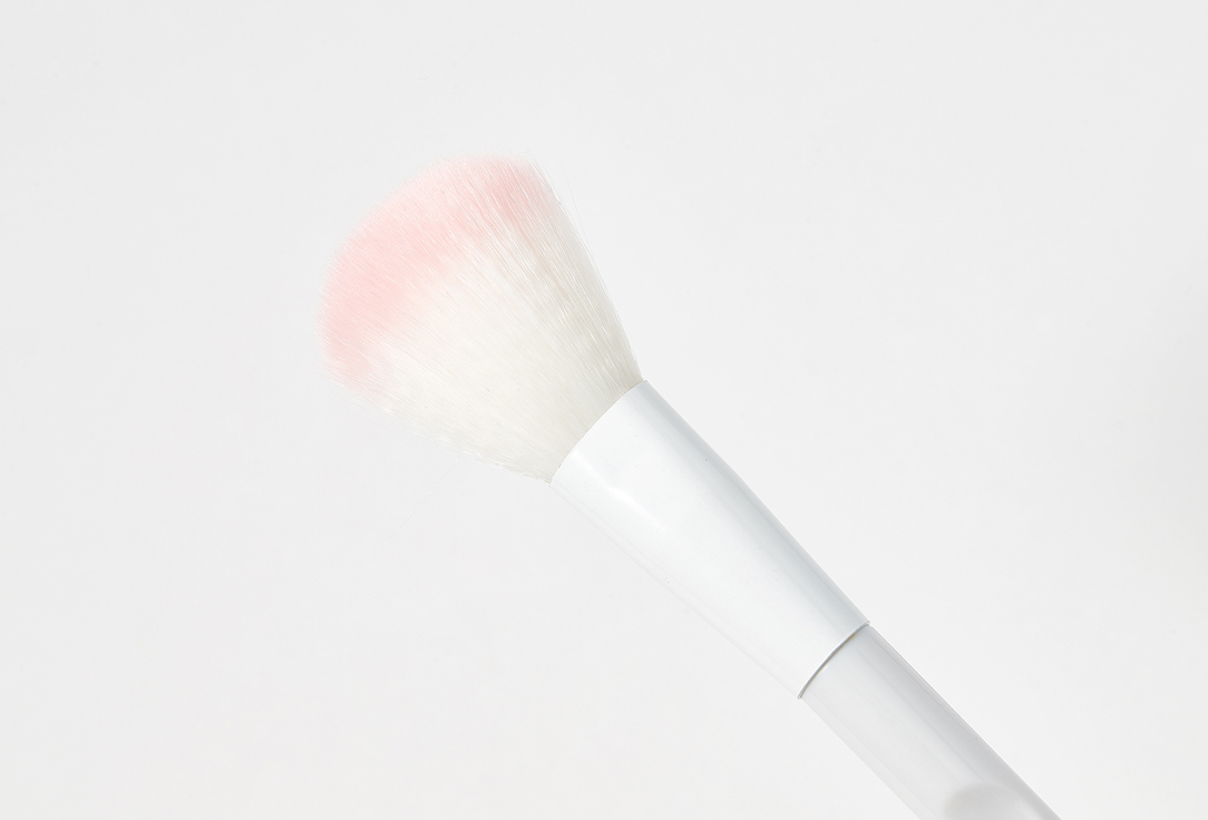Wet n Wild Makeup Brush Blush Brush