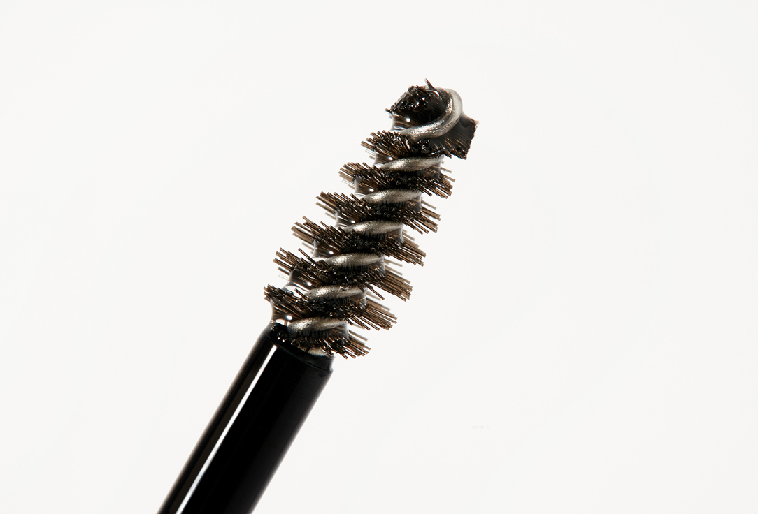 L'Oreal Paris Fixing Brow Gel Plump & set brow artist