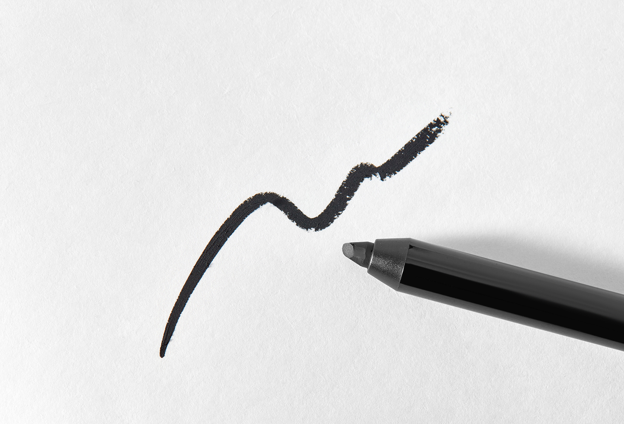 Maybelline New York Tattoo Gel Eyeliner Perfect line