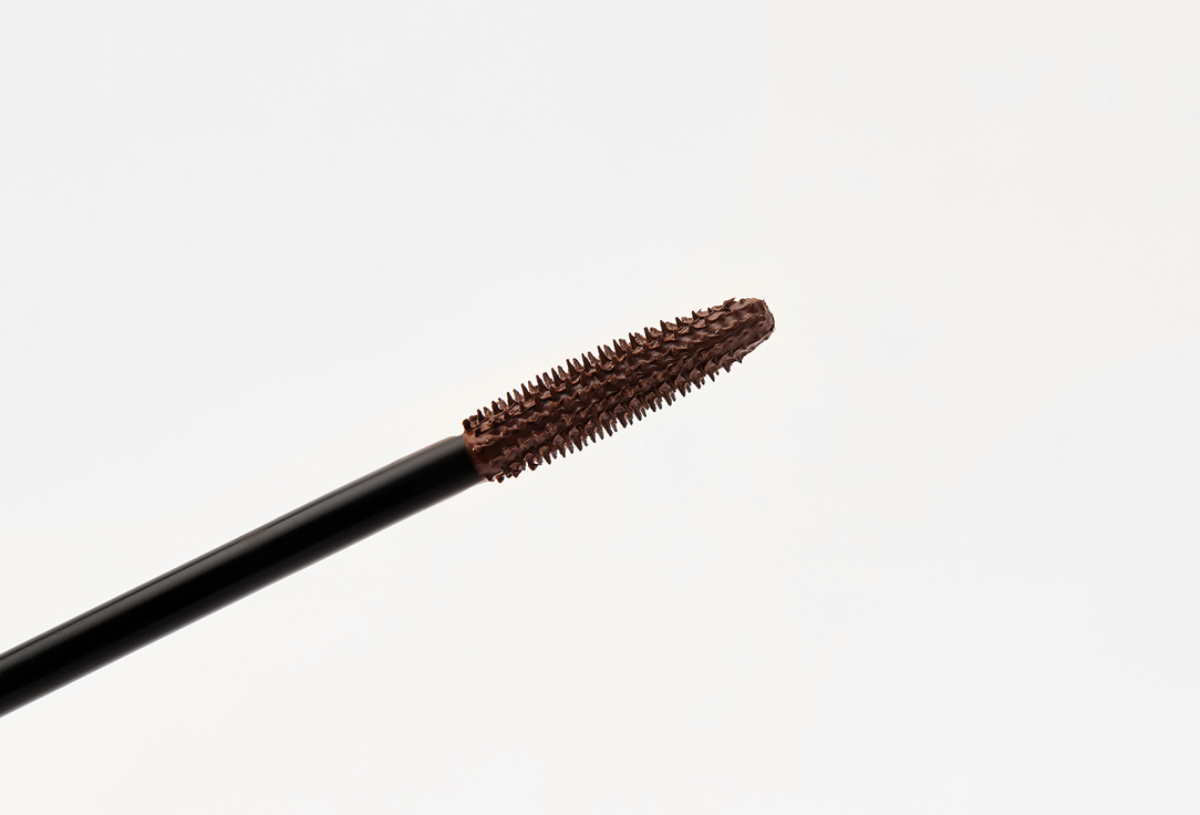 Vivienne Sabo Volume Mascara Cabaret premiere