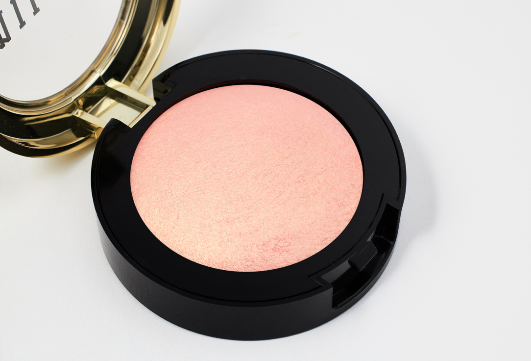 MILANI Illuminating Powder Blush Baked Blush