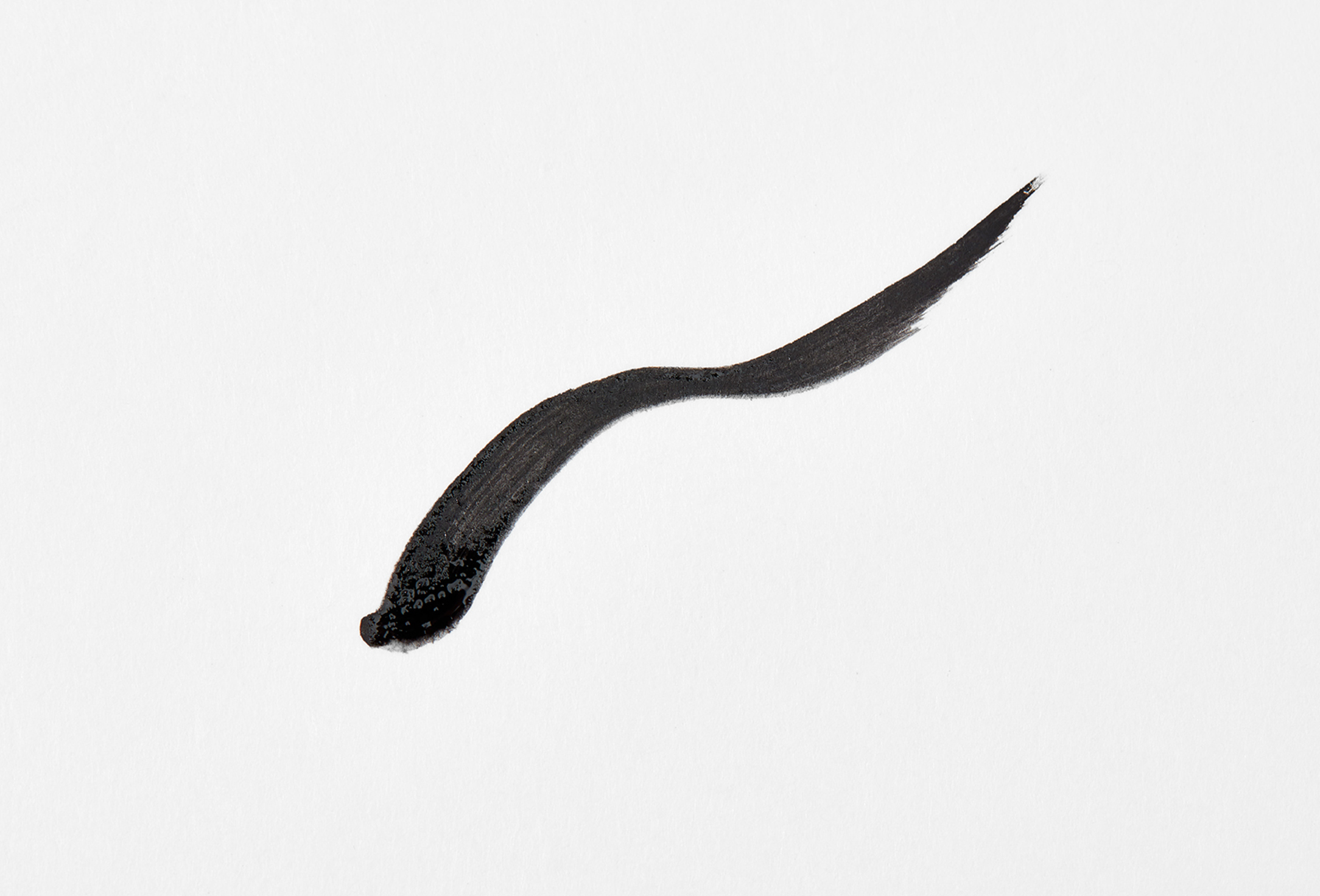 MILANI Matte Liquid Eyeliner Stay Put Liquid Eyeliner
