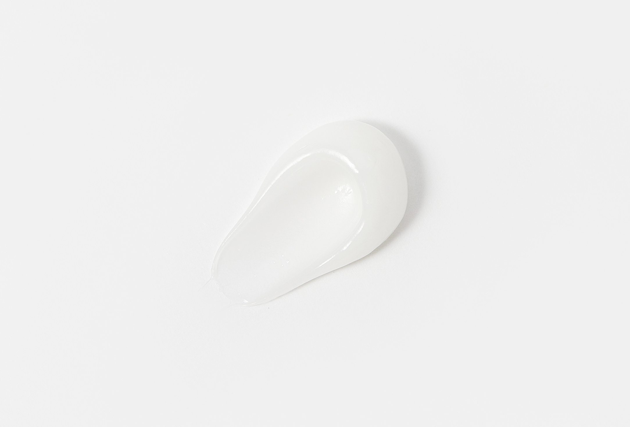 IsNtree EYE CREAM TW-REAL