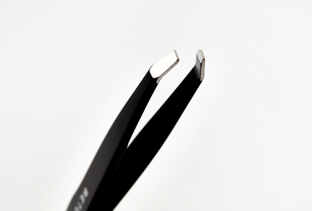 Beter Eyebrow Tweezers Elite Varnished Tweezers, Straight/Crab Tip 1 pcs Beter Eyebrow Tweezers Elite Varnished Tweezers, Straight/Crab Tip