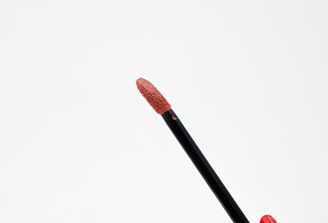 Armani Long-Lasting Velvet Liquid Lipstick Lip Maestro 102, Sandstone 6.5 ml Armani Long-Lasting Velvet Liquid Lipstick Lip Maestro