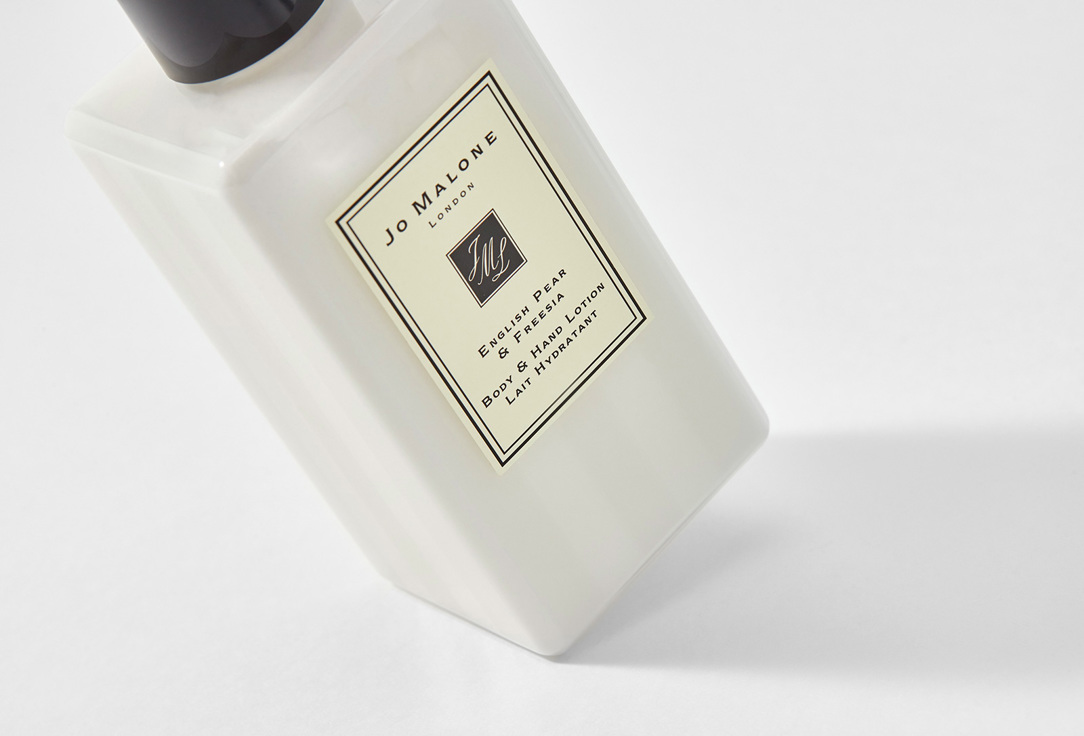 Jo Malone London Perfumed Body & Hand Lotion English Pear & Freesia 250 ml Jo Malone London Perfumed Body & Hand Lotion English Pear & Freesia
