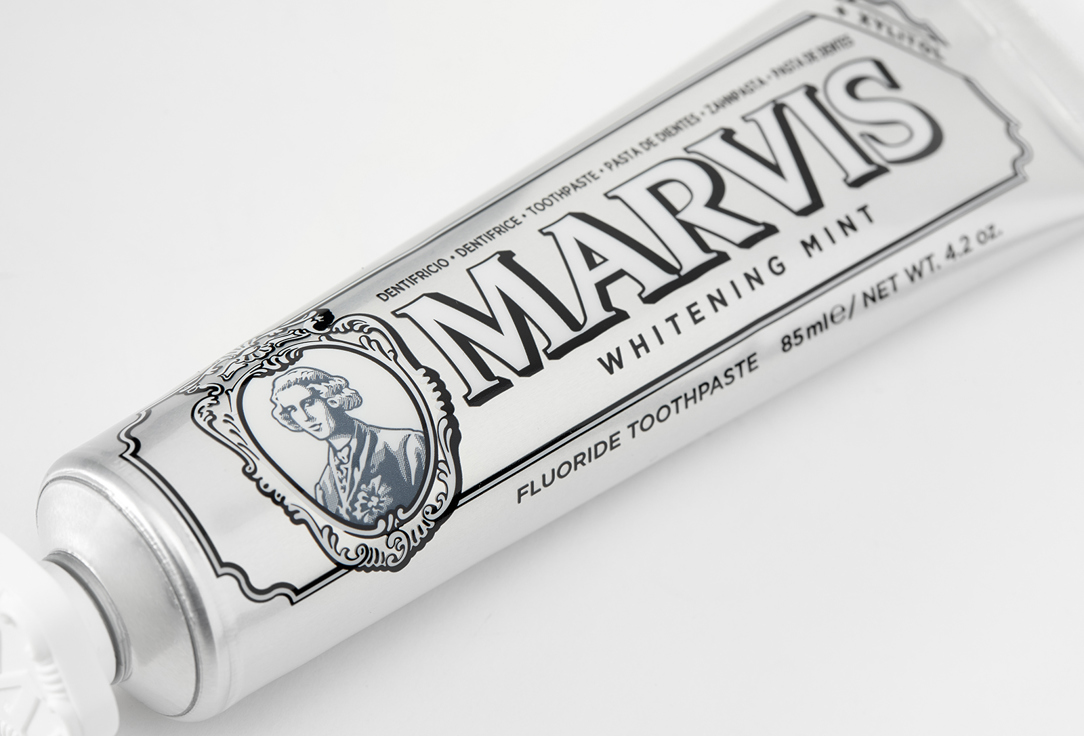 Marvis Отбеливающая Зубная паста Whitening Mint
