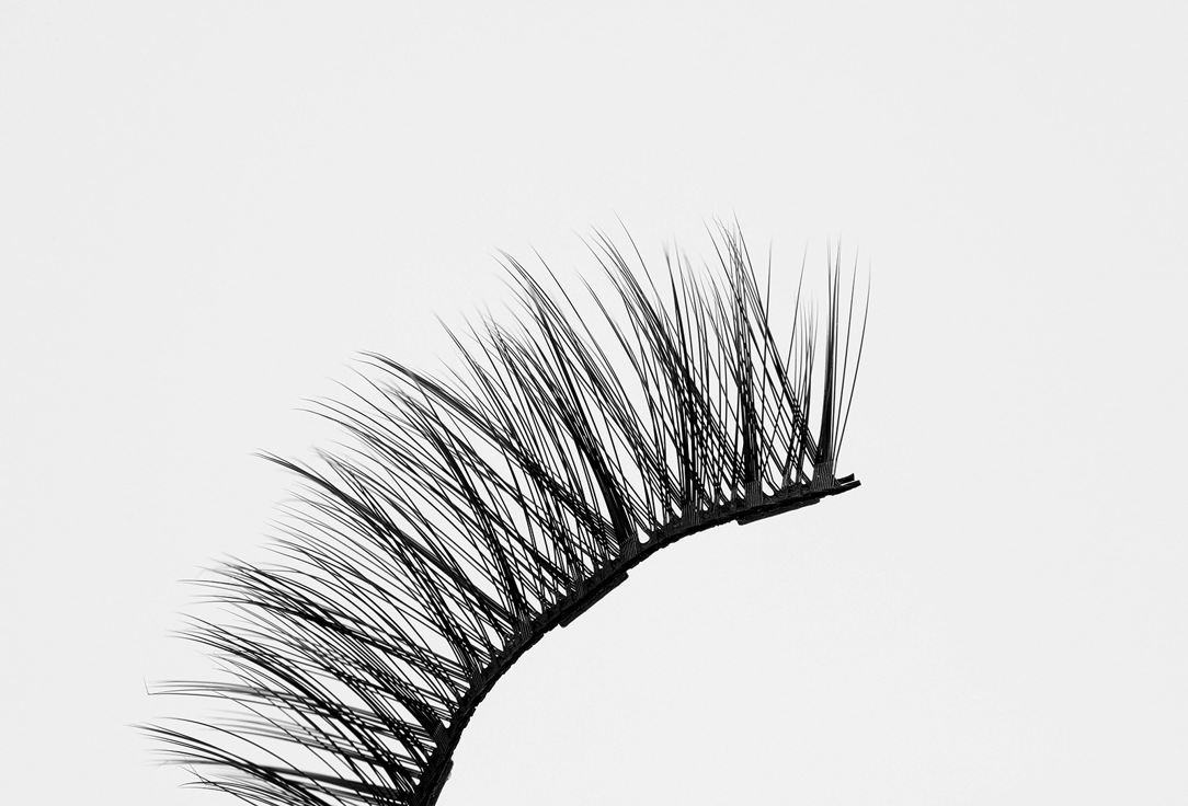 Eylure Eyeliner & False Lashes Kit Volume