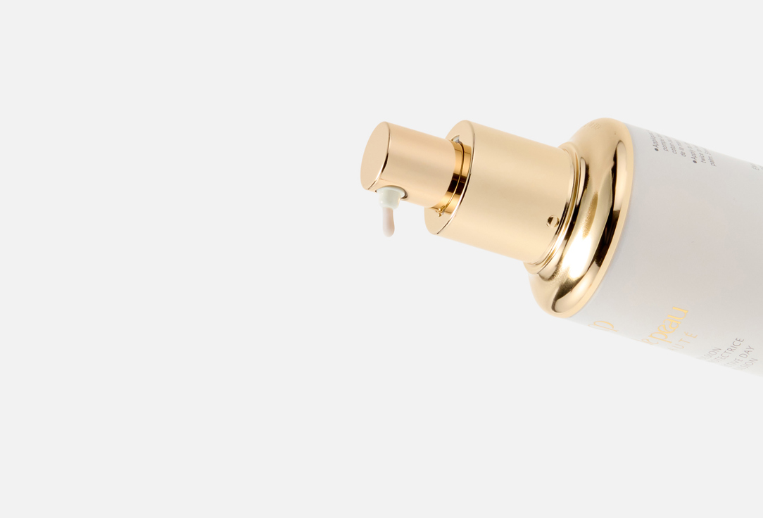 Clé de Peau Beauté Moisturizing & Fortifying Face Emulsion SPF 20 Protective Fortifying Emulsion