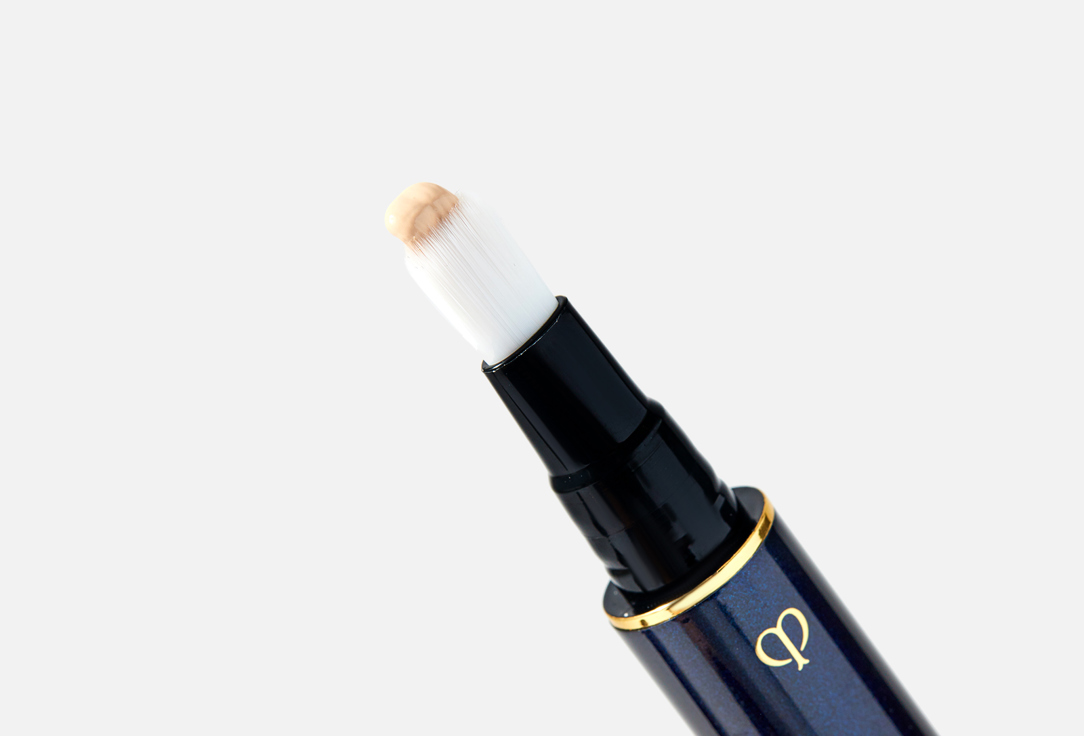 Clé de Peau Beauté Illuminating eye concealer Radiant Corrector