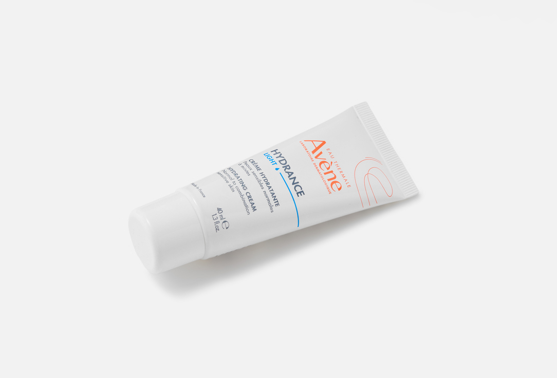 EAU THERMALE AVENE Легкий увлажняющий крем для лица HYDRANCE LIGHT