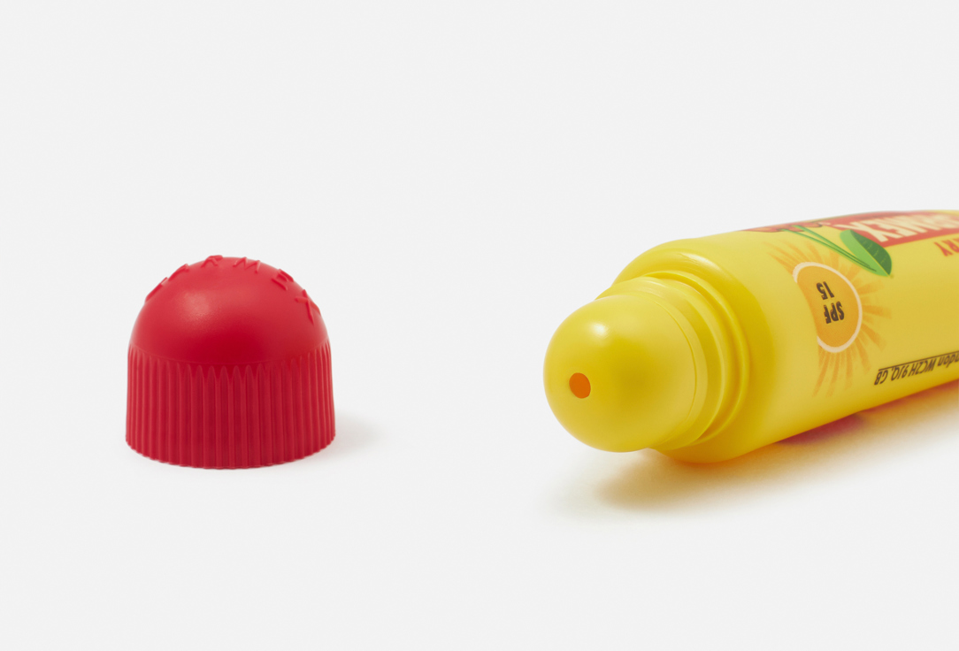 Carmex Lip Balm Tube Cherry 10 g Carmex Lip Balm Tube Cherry