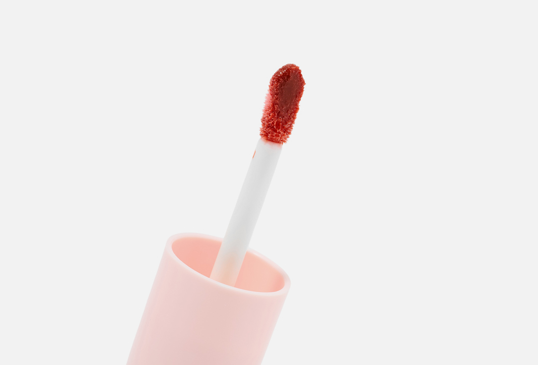 MOIRA Hydrating Lip Oil Glow Getter 002, Let's cuddle 4.6 ml MOIRA Hydrating Lip Oil Glow Getter