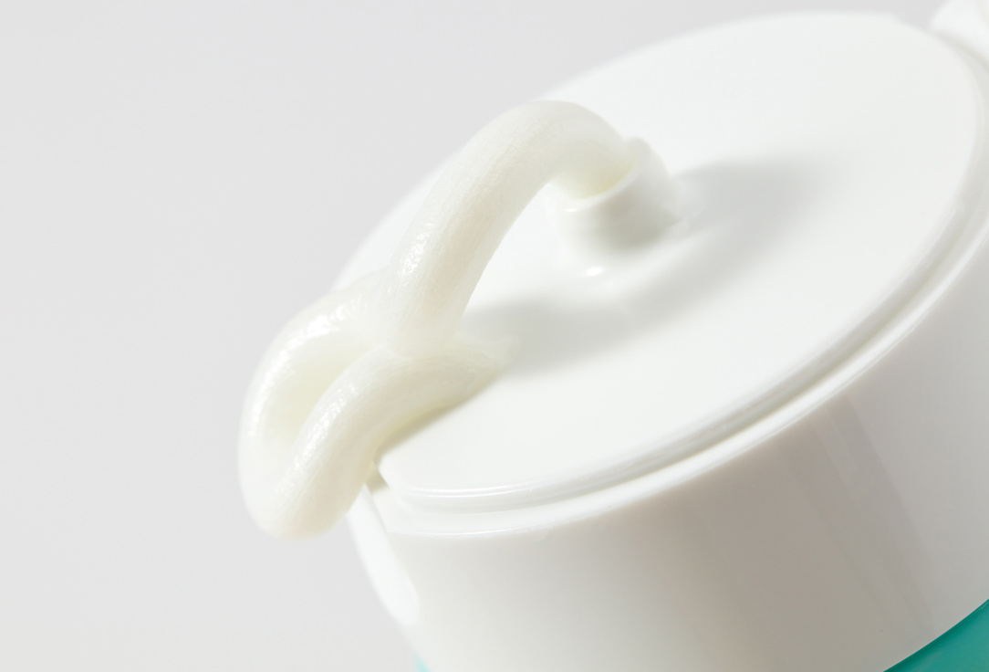 Yadah Face cleansing foam Pore refining