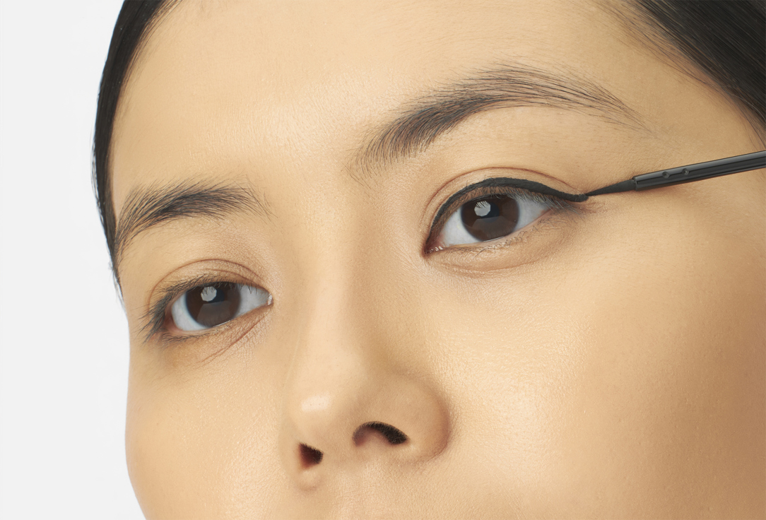 Yves Saint Laurent Liquid Eyeliner Couture