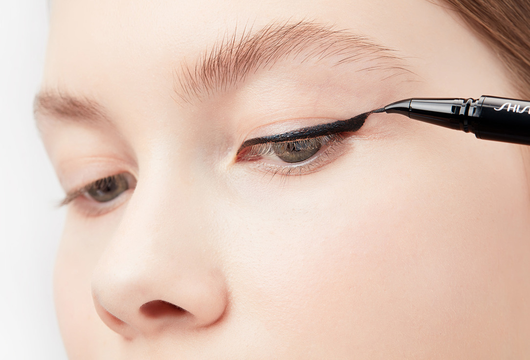 Shiseido Eyeliner Archliner Ink