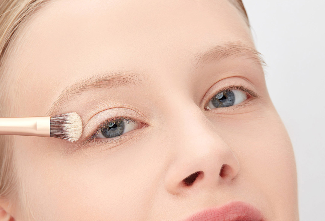 Sisley Eyeshadow Les Phyto-Ombres 10, Silky Cream 1.5 g Sisley Eyeshadow Les Phyto-Ombres