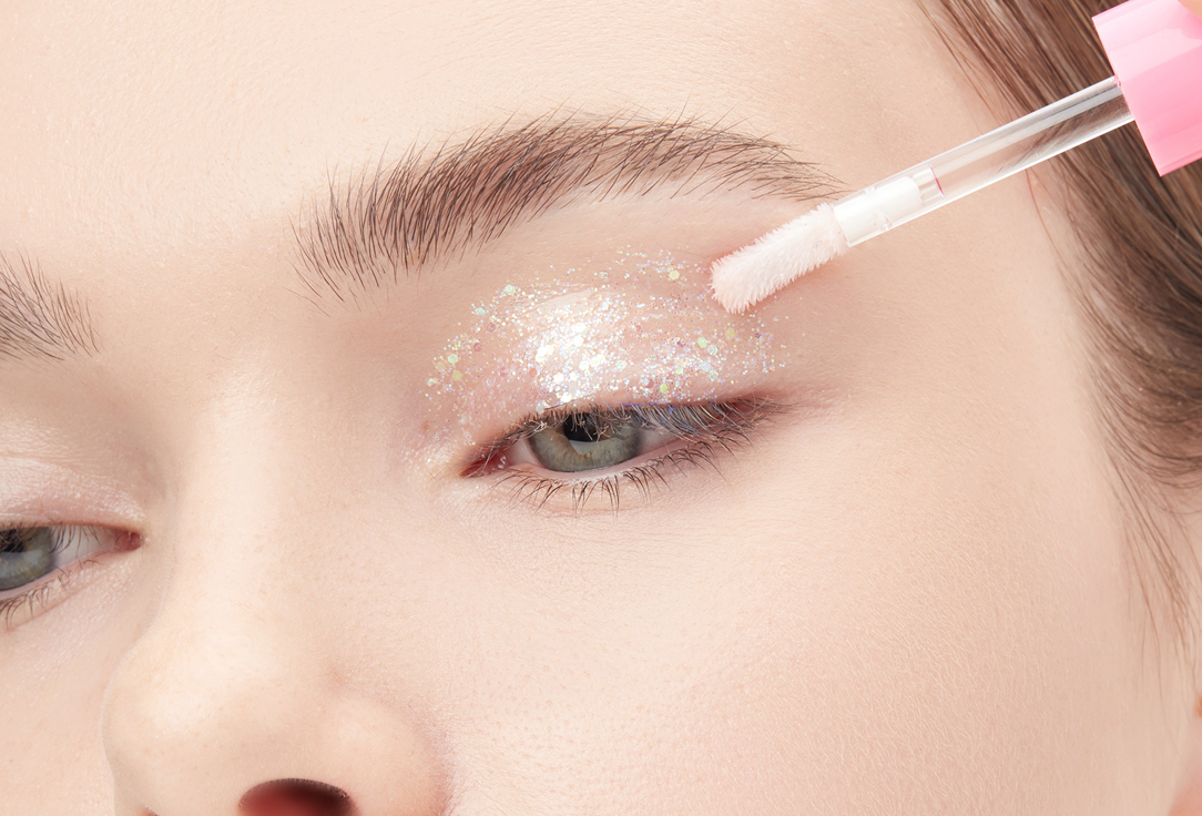 RAD LIQUID EYESHADOW on the blink eyeshadow