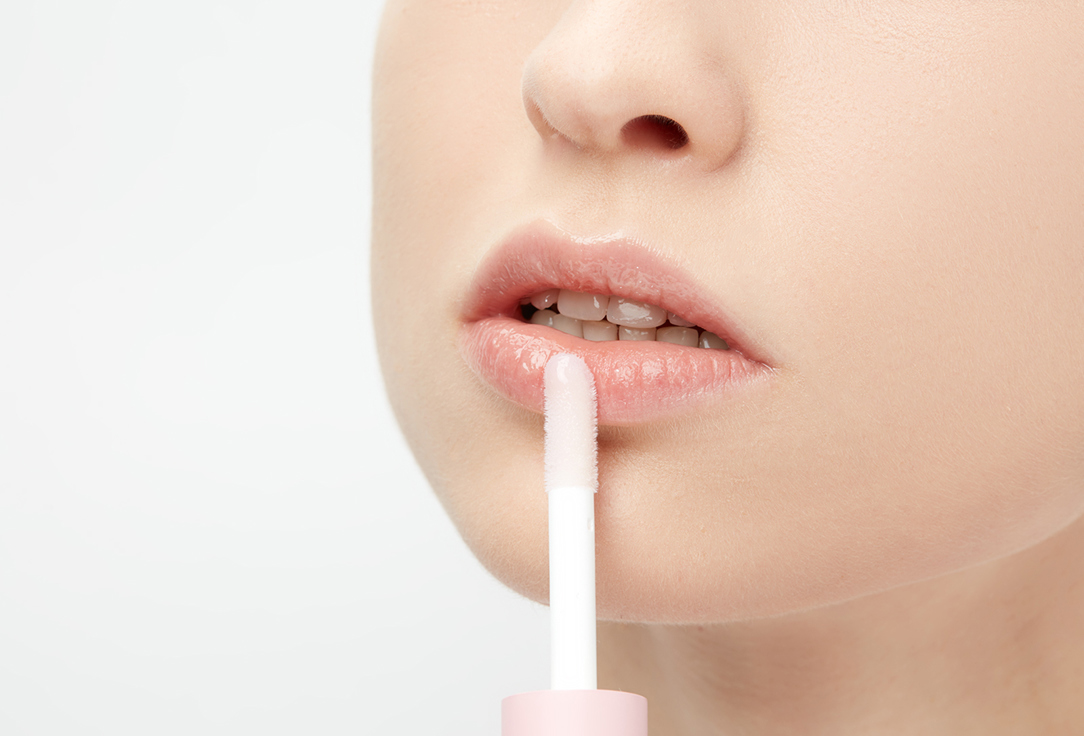 Kylie Cosmetics High-shine lip gloss High Gloss 317, Klear 3.3 ml Kylie Cosmetics High-shine lip gloss High Gloss