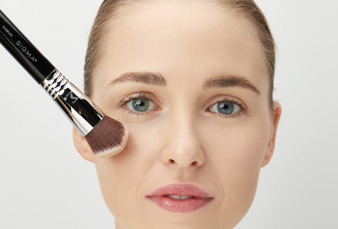 SIGMA BEAUTY KABUKI BRUSH 3DHD