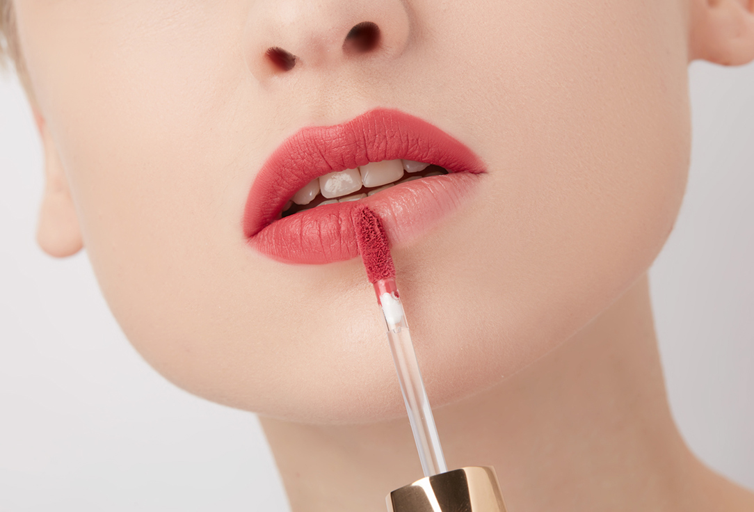 Estée Lauder Mousse lipstick matte Pure color 924, Soft Hearted 9 ml Estée Lauder Mousse lipstick matte Pure color