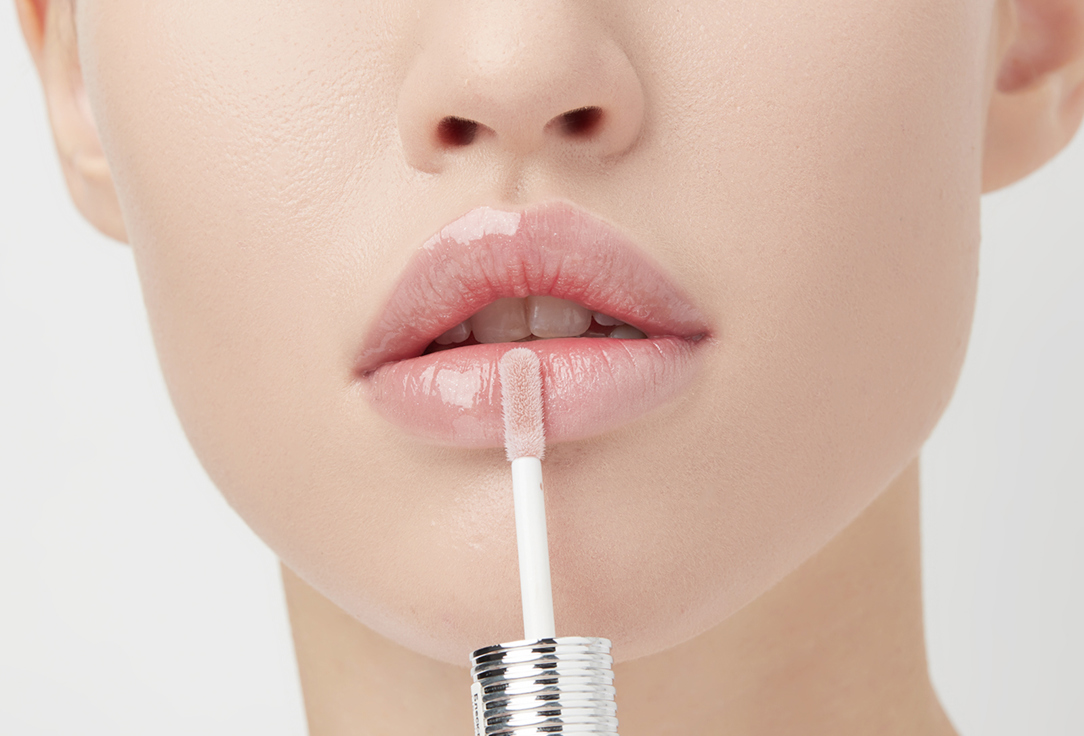 LUXVISAGE Volumizing Lip gloss LIP Volumizer Hot Vanilla 306 2.9 g LUXVISAGE Volumizing Lip gloss LIP Volumizer Hot Vanilla