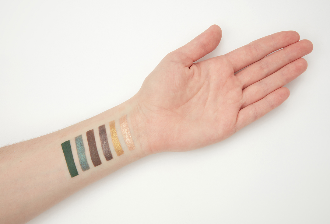 RELOVE REVOLUTION Shadow palette Colour Play