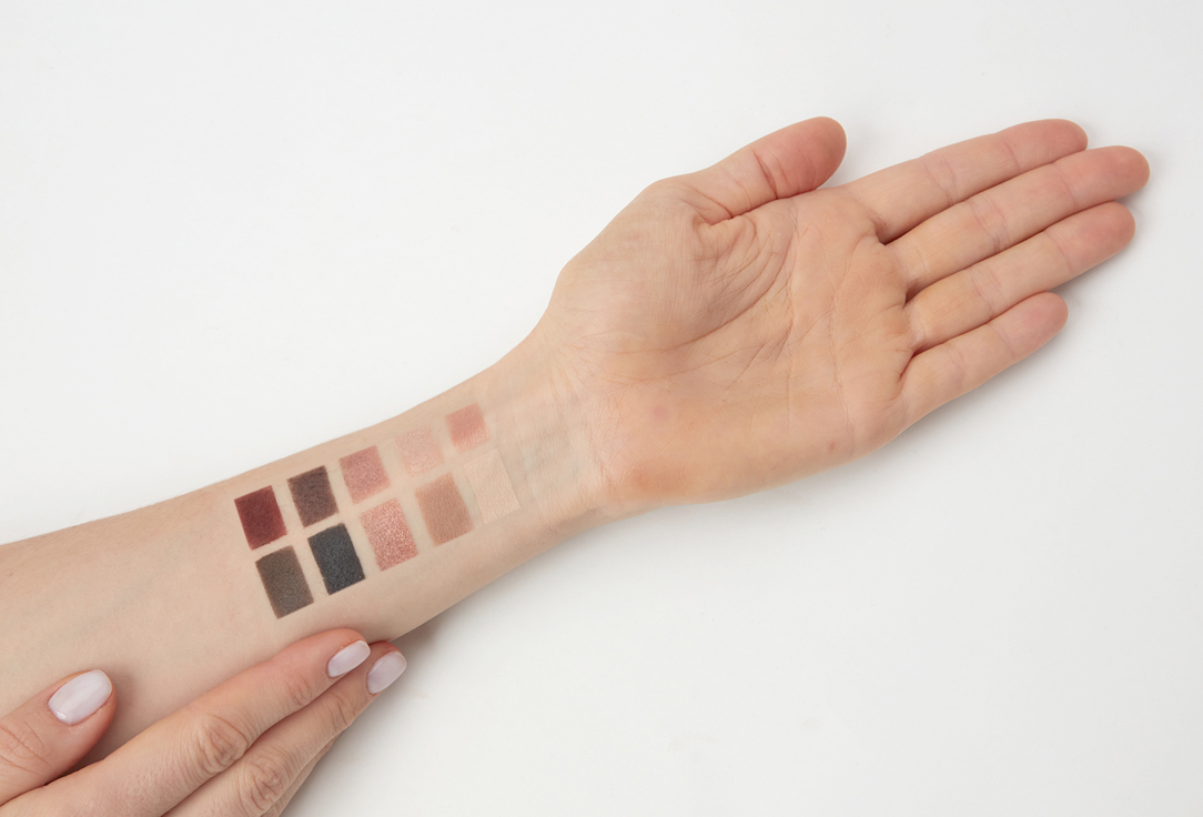 Wet n Wild 10 panel Eyeshadow Palette color icon