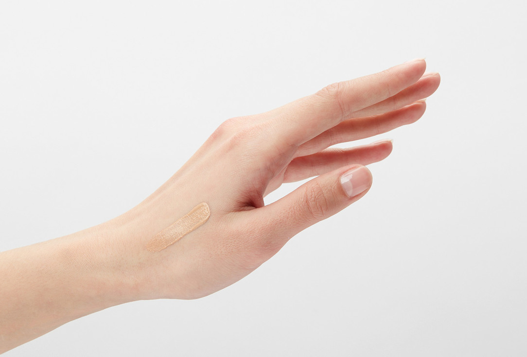 Wet n Wild Lightweight Coverage Foundation Bare Focus Tinted Hydrator