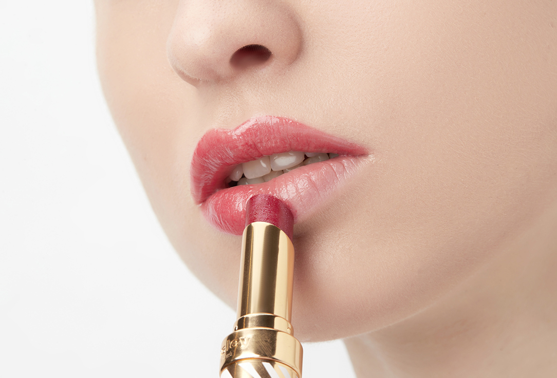Sisley Hydrating glossy lipstick Phyto-Rouge Shine 22, Sheer raspberry 3 g Sisley Hydrating glossy lipstick Phyto-Rouge Shine