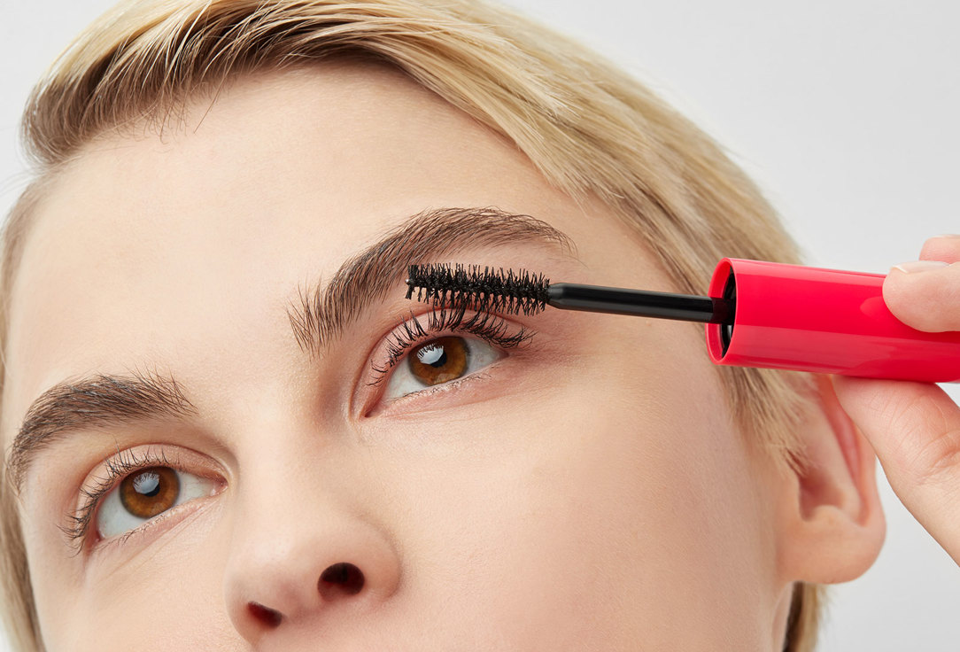 Valentino Mascara Magnificent