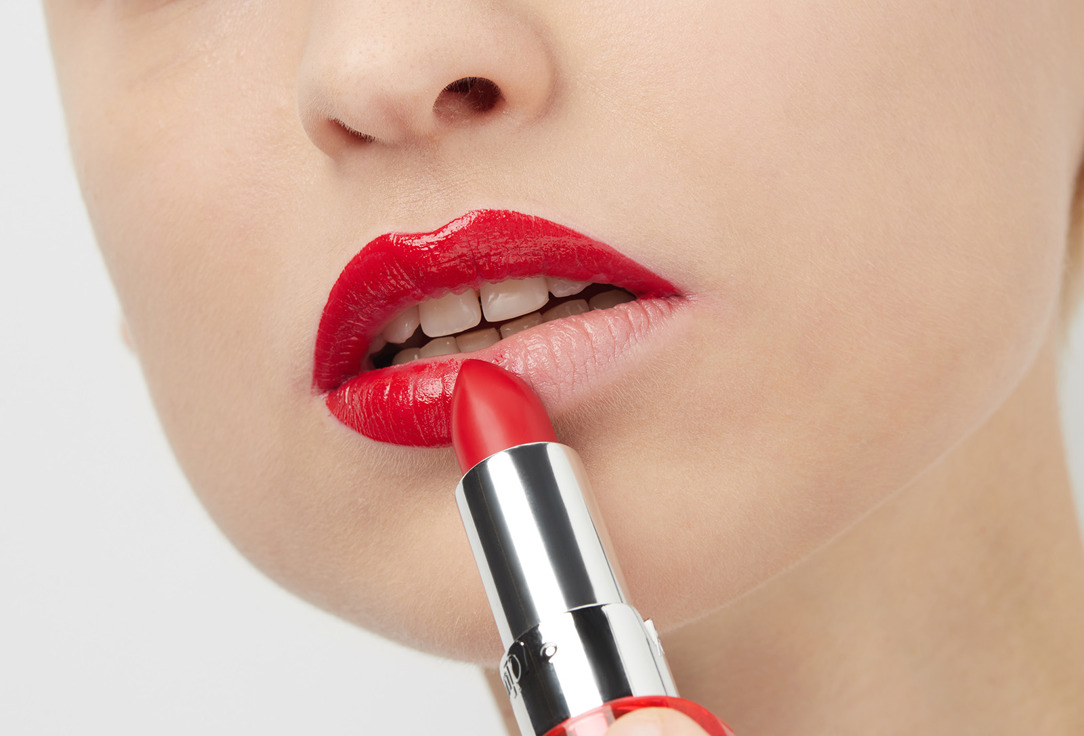 Pupa Volumizing Satin Creamy Lipstick VAMP!