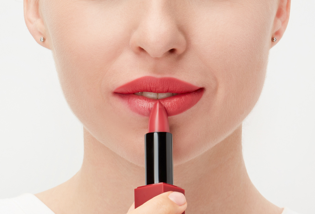 3INA Semi-matte, buttery Lipstick The Lipstick 276, Dusty red 4.5 g 3INA Semi-matte, buttery Lipstick The Lipstick