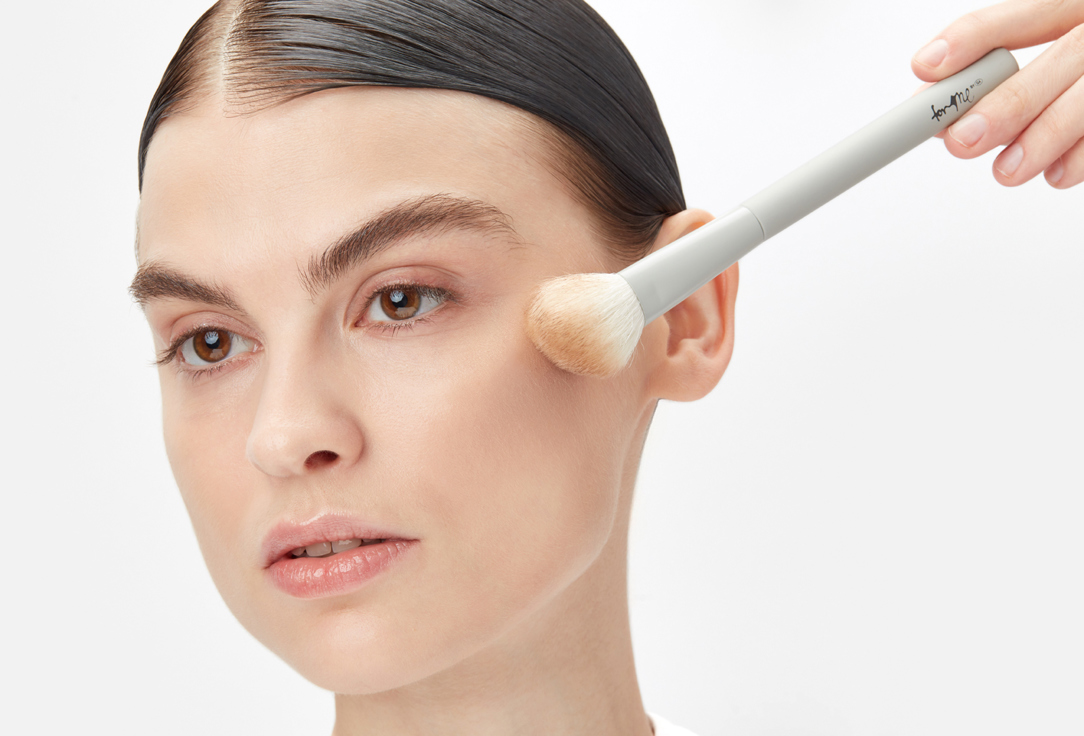 For me by gold apple Angled blush brush Angled brush