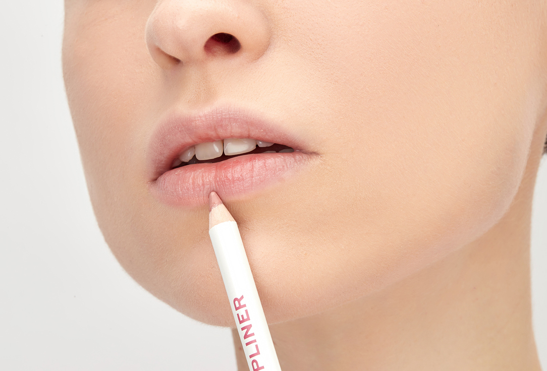 RELOVE REVOLUTION Lip contour pencil Superfill